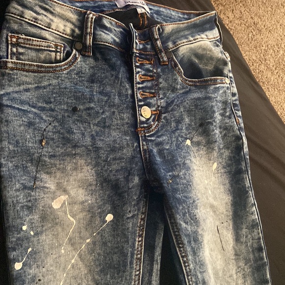 Jeans - Picture 1 of 4